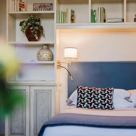 Residenza Il Colle Bed & Breakfast 4*